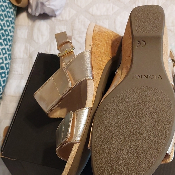 Vionic Gold Sandals with Metallic Straps and Supportive Footbed - Picture 6 of 7